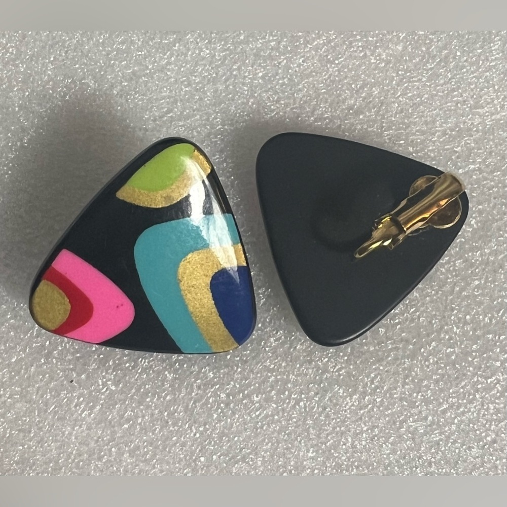 Vintage 80’s Techno Multicolor Triangle Clip On Earrings - Picture 5 of 6